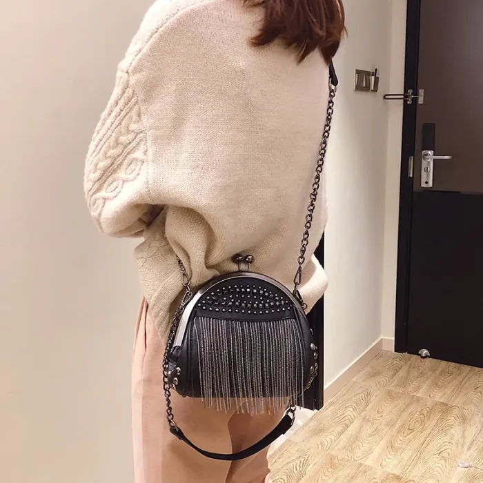 Women's Fringe Chain Retro Shell Bag - Image 4